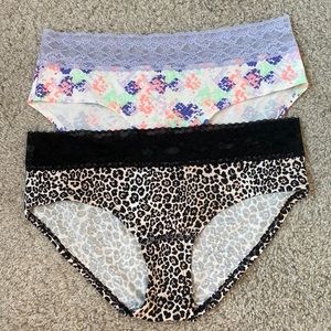 Victoria’s Secret Low-Rise Hiphugger Underwear Bundle